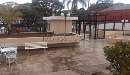 Apartamento à venda de 74m², 2 dormitórios, sala, cozinha, área de serviço, 2 banheiros e 1 vaga.