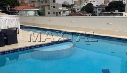 Apartamento de 80m² com 3 dormitórios, 1 suíte e 2 vagas de garagem, próximo ao metrô.