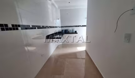 Apartamento de 2 Dormitórios e 1 vaga, de 37m² - Condomínio Tranquilo, próximo ao Shopping Tucuruvi.