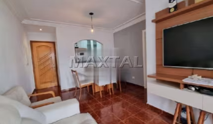 Apartamento de 70m² à venda, com 3 dormitorios, 2 banheiros e 1 vaga, na Santa Teresinha.