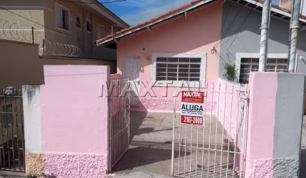Casa para alugar Independente, 02 Quartos, Sala, Cozinha, Banheiro, Lavanderia e Garagem e 01 vaga.