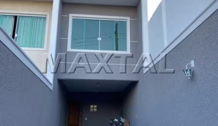 Casa Térrea  128m² com Edícula, 3 Vagas e Quintal Espaçoso. Maria Amália