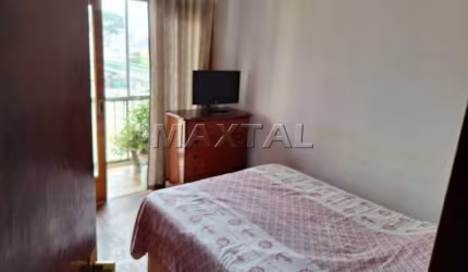 Apartamento à venda, com 2 dormitórios amplos, 1 banheiro, 110m² no Centro.