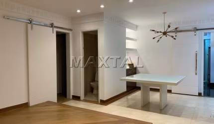 Apartamento de 105m², com 3 dormitórios, 1 suíte, 4 banheiros e  2 vagas, na Santa Teresinha.