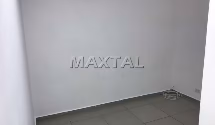 Kitnet em Santana de 25 m², lavanderia com máquina de lavar incluso, a 4 minutos do metrô Santana