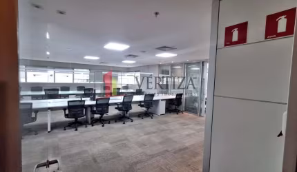 Sala comercial com 2 salas para alugar na Avenida Brigadeiro Faria Lima, 3015, Itaim Bibi, São Paulo por R$ 30.000