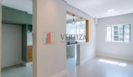 Apartamento com 2 quartos à venda na Rua Tabapuã, 400, Itaim Bibi, São Paulo por R$ 900.000