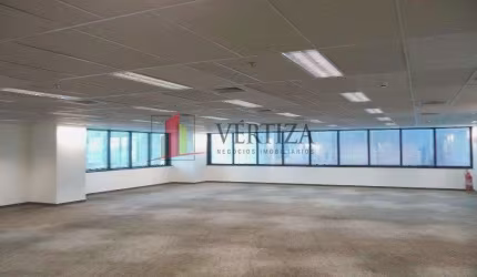 Sala comercial com 8 salas para alugar na Avenida Eusébio Matoso, 1375, Pinheiros, São Paulo por R$ 58.125