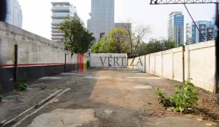 Terreno comercial à venda na Rua Elvira Ferraz, 52, Vila Olímpia, São Paulo por R$ 19.130.000
