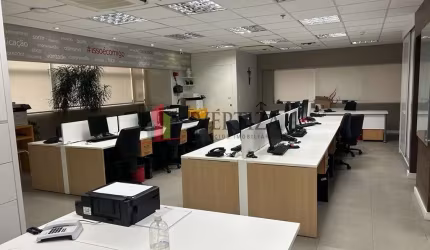 Sala comercial com 8 salas à venda na Rua Tabapuã, 50, Itaim Bibi, São Paulo por R$ 3.400.000