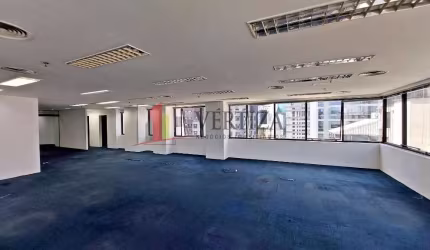 Sala comercial com 2 salas para alugar na Rua Arandu, 31, Brooklin, São Paulo por R$ 11.150