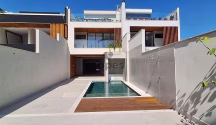 Casa em condomínio fechado com 4 quartos à venda na Rua Floriano Fontoura, Barra da Tijuca, Rio de Janeiro, 340 m2 por R$ 3.195.000