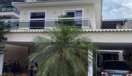 Casa em condomínio fechado com 4 quartos à venda na Estrada Deputado Darcílio Ayres Raunheitti, Jardim da Viga, Nova Iguaçu, 300 m2 por R$ 2.200.000