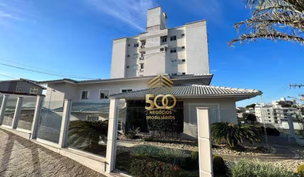 Casa à venda, 470 m² por R$ 2.698.000,00 - Barreiros - São José/SC