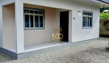 Casa com 2 dormitórios à venda, 80 m² por R$ 658.000,00 - Fazenda da Armação - Governador Celso Ramos/SC