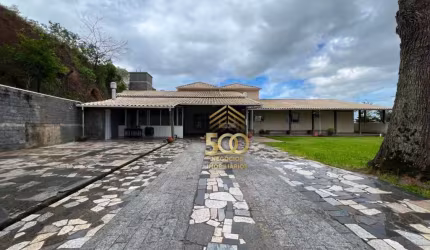 Casa com 6 dormitórios à venda, 320 m² por R$ 957.000,00 - Forquilhas - São José/SC