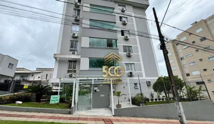 Apartamento semi-mobiliado, 3 Dormitórios sendo uma suíte, 2 vagas de garagem privativa e cobertas !  Areias - São José.