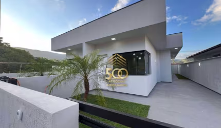 Casa com 2 dormitórioscom suíte , 68 m² por R$ 380.000 - Forquilhas - São José/SC