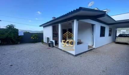Casa a Venda em Biguaçu