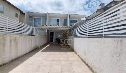 Sobrado com 2 dormitórios à venda, 80 m² por R$ 460.000,00 - Sertão do Maruim - São José/SC