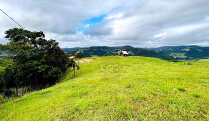 Sítio Rio Adaga em Alfredo Wagner 4,7 Hectares de Beleza e Estrutura!