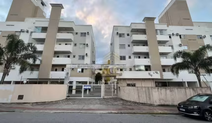 Apartamento com 2 dormitórios à venda, 70 m² por R$ 299.900,00 - Real Parque - São José/SC