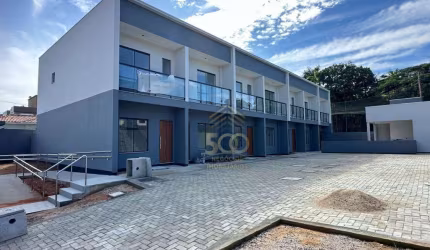 Sobrado com 2 dormitórios à venda, 79 m² por R$ 360.000,00 - Real Parque - São José/SC