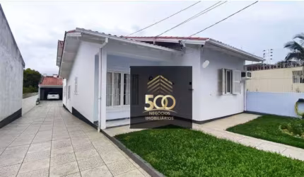 Casa à venda, 230 m² por R$ 880.000,00 - Barreiros - São José/SC