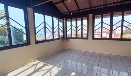 Casa com 3 dormitórios à venda, 300 m² por R$ 1.300.000,00 - Ipiranga - São José/SC