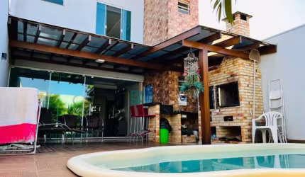 Sobrado com 3 dormitórios à venda, 180 m² por R$ 860.000,00 - Jardim Alvorada - Maringá/PR
