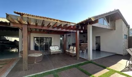 Casa com 4 suítes à venda, 300 m² por R$ 2.400.000 - Porto Rico - Porto Rico/PR