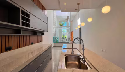 Casa com 3 suítes à venda, 170 m² por R$ 1.260.000 - Jardim Higienópolis - Maringá/PR