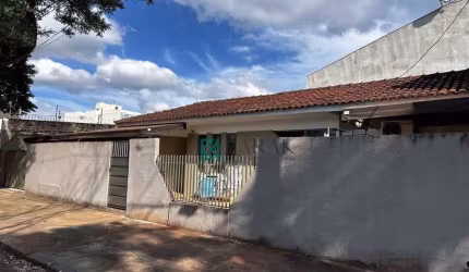 Venda - Casa na Vila Santo Antonio