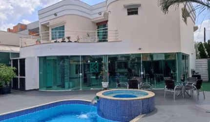 Lindo Sobrado em região nobre de Maringá com 4 dormitórios à venda, 504m² por R$ 4.000.000 - Jardim Cidade Monções