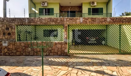 Casa com 2 quartos à venda na Rua Lamartine Ribas Camargo, 378, Parque Jambeiro, Campinas, 249 m2 por R$ 690.000