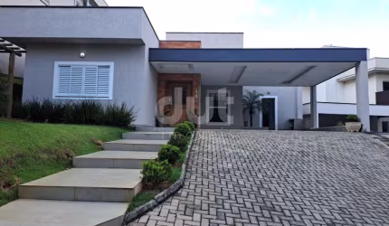 Casa em condomínio fechado com 3 quartos à venda na Rua Martinho Leardine, 110, Condomínio Porto Seguro Village, Valinhos, 515 m2 por R$ 2.000.000