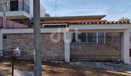 Casa com 3 quartos à venda na Rua Osvaldo de Andrade, 16, Taquaral, Campinas, 186 m2 por R$ 850.000