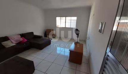 Casa com 3 quartos à venda na Avenida Soma, 665, Parque Manoel de Vasconcelos, Sumaré, 158 m2 por R$ 510.000