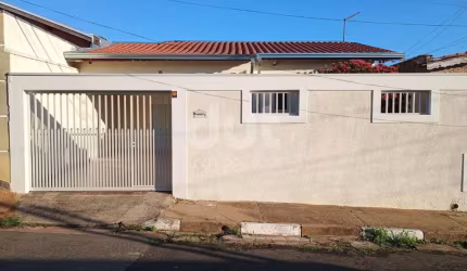 Casa com 3 quartos à venda na Rua Doutor Vicente Torregrossa, 170, Jardim García, Campinas, 200 m2 por R$ 470.000