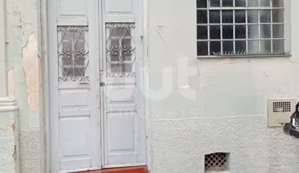 Casa com 2 quartos à venda na Rua Visconde do Rio Branco, 851, Centro, Campinas, 164 m2 por R$ 500.000