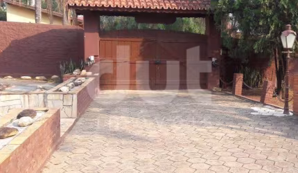 Casa em condomínio fechado com 3 quartos à venda na Rua Mariazinha Leite Campagnolli, 470, Parque Xangrilá, Campinas, 348 m2 por R$ 1.100.000