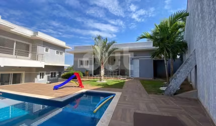 Casa com 4 quartos à venda na Rua Helton Camargo Lobo, 82, Parque das Universidades, Campinas, 337 m2 por R$ 1.507.000