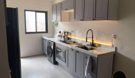 Casa com 2 quartos à venda na Ornila Pereira dos Santos, 305, Parque Barnabé, Indaiatuba, 50 m2 por R$ 390.000