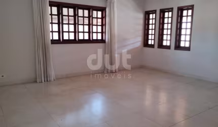 Casa comercial à venda na Rua Credencio Zechin, 80, Centro, Vinhedo, 290 m2 por R$ 1.060.000