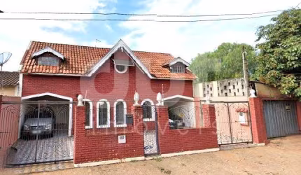 Casa com 5 quartos à venda na Avenida Soma, 425, Parque Manoel de Vasconcelos, Sumaré, 240 m2 por R$ 750.000