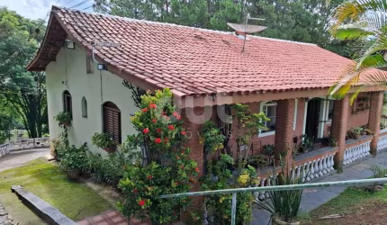 Chácara / sítio com 8 quartos à venda na Rua Célia Pólo Monteiro, 80, Marambaia, Vinhedo, 750 m2 por R$ 1.800.000