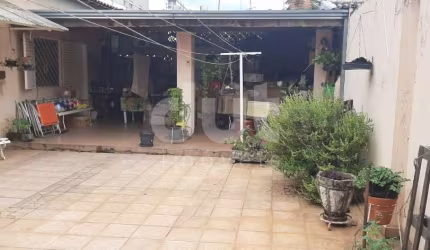 Casa com 3 quartos à venda na Rua Visconde de Taunay, 214, Vila Itapura, Campinas, 191 m2 por R$ 1.589.000