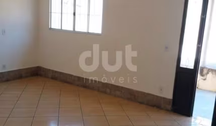 Casa com 3 quartos à venda na Rua Professora Maria Pilar Bórgia, 171, Vila Carminha, Campinas, 132 m2 por R$ 350.000