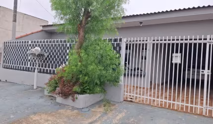 Casa/ Sobrado à venda  com 4 quarto(s)
