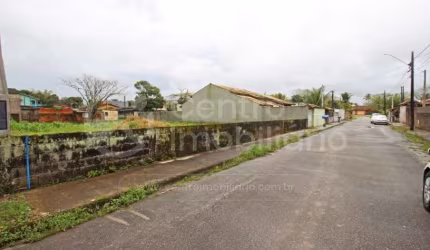 TERRENO à venda em Peruíbe, no bairro Belmira Novaes